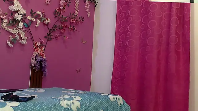 skinnybarbie022 online show from 10-25-25, 01:02