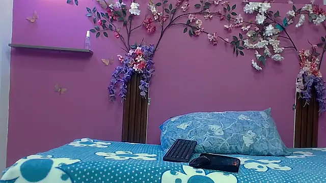 skinnybarbie022 online show from 10-30-25, 01:07