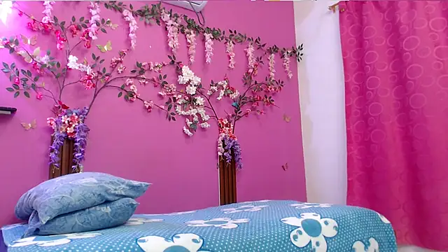 skinnybarbie022 online show from 02-26-26, 01:04