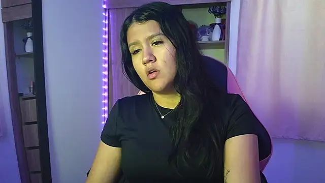 Oliviawatson1 online show from 11-27-25, 08:22