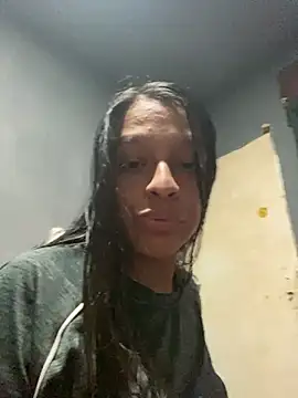 Snapshot of Evermorre chatting on 02-10-26, 04:33 Evermorre online show from 02-10-26, 04:33