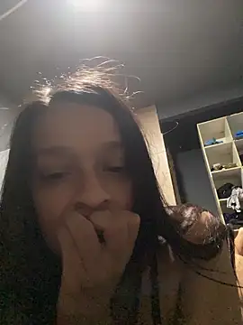 Snapshot of Evermorre chatting on 02-16-26, 09:49 Evermorre online show from 02-16-26, 09:49