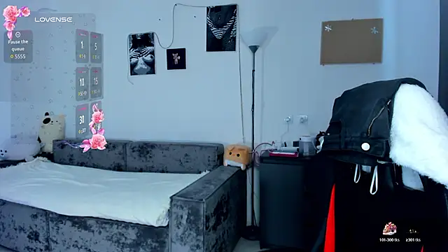 cute little ass online show from 03-02-26, 12:01