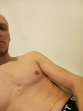 nowamoc34 online show from 12-01-25, 03:55