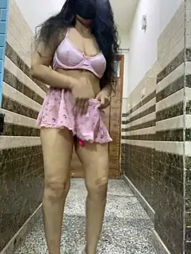 Snapshot of SashaPatel chatting on 06-18-26, 11:47 SashaPatel online show from 06-18-26, 11:47