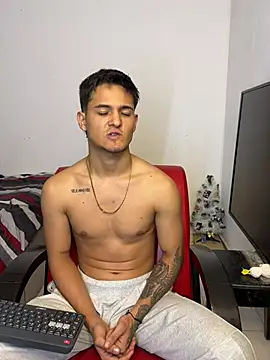 Alex mojica online show from 02-15-26, 07:51