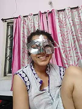 Snapshot of thanusi_2 chatting on 06-19-26, 05:28 thanusi 2 online show from 06-19-26, 05:28