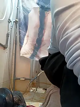 Snapshot of linhlinh_xx87 chatting on 02-15-26, 01:31 linhlinh xx87 online show from 02-15-26, 01:31