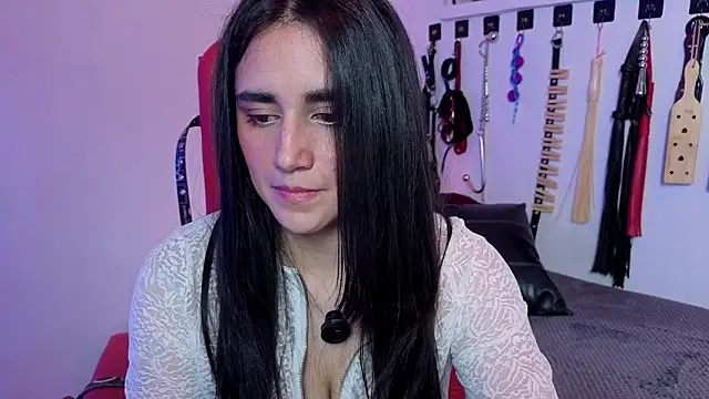 elowen halley1 online show from 04-10-26, 07:29