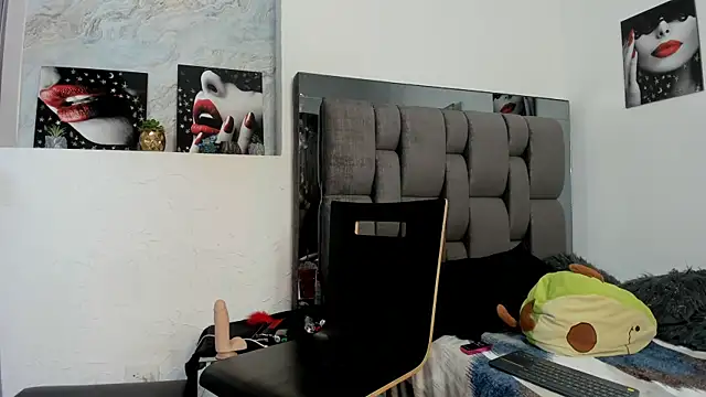 GiorgiaDarkness online show from 09-19-25, 01:18