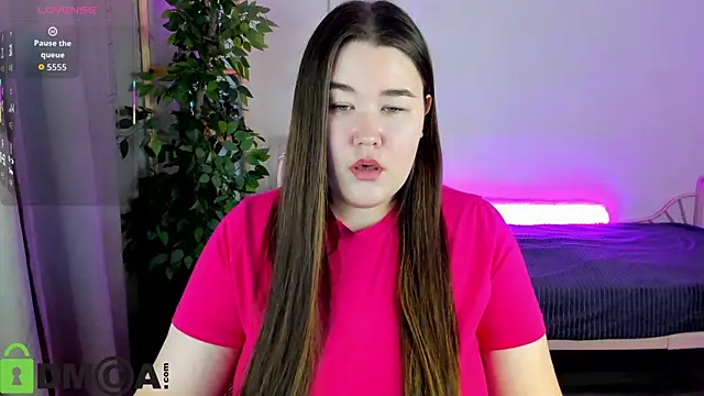 Tara Torres online show from 12-02-25, 07:57