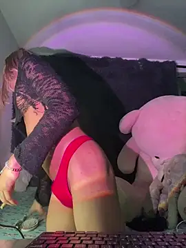 Snapshot of Flora_Minx chatting on 02-05-26, 07:35 Flora Minx online show from 02-05-26, 07:35