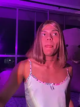 Snapshot of Flora_Minx chatting on 02-07-26, 10:08 Flora Minx online show from 02-07-26, 10:08