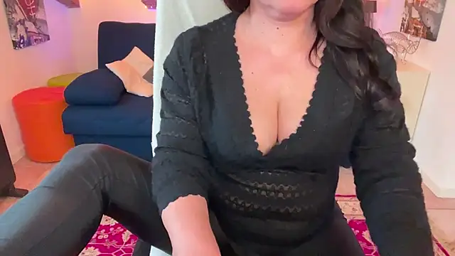 Snapshot of kyliebri chatting on 03-19-26, 01:59 kyliebri online show from 03-19-26, 01:59