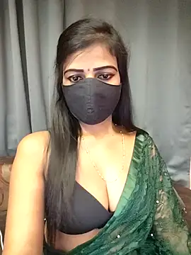 Snapshot of Misss-julli chatting on 02-27-26, 12:49 Misss-julli online show from 02-27-26, 12:49