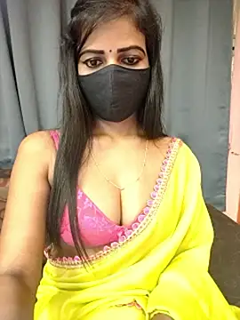 Snapshot of Misss-julli chatting on 03-01-26, 02:08 Misss-julli online show from 03-01-26, 02:08