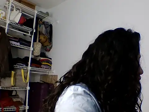 Snapshot of Noapino chatting on 05-14-26, 02:40 Noapino online show from 05-14-26, 02:40