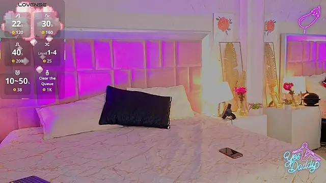 AlanaOdison online show from 04-08-26, 07:36