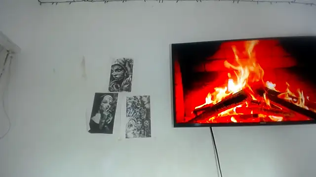 Foxy Lovex online show from 11-22-25, 10:42