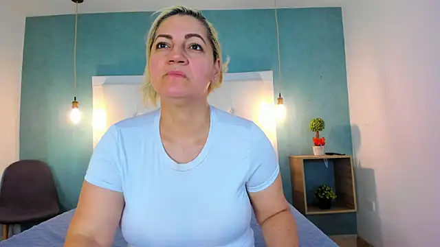 Heidy milf online show from 01-17-26, 08:23