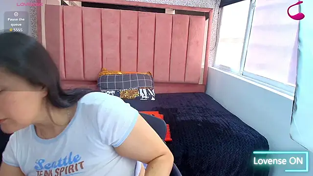 Barbara fox   online show from 04-11-26, 04:11