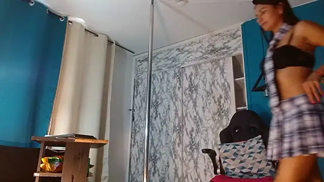 hanna mooreee online show from 09-16-25, 07:04