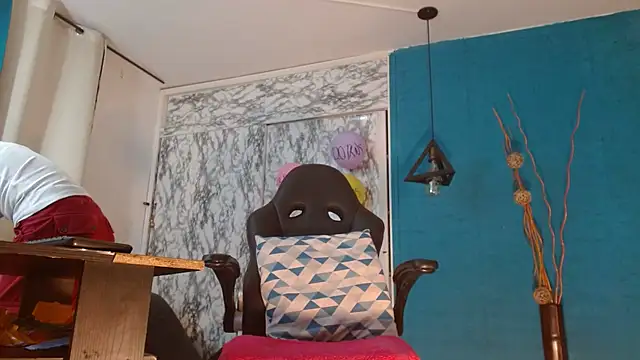 hanna mooreee online show from 04-10-26, 07:18