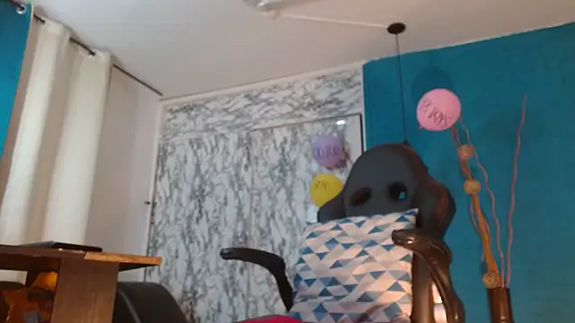 hanna mooreee online show from 04-15-26, 06:59