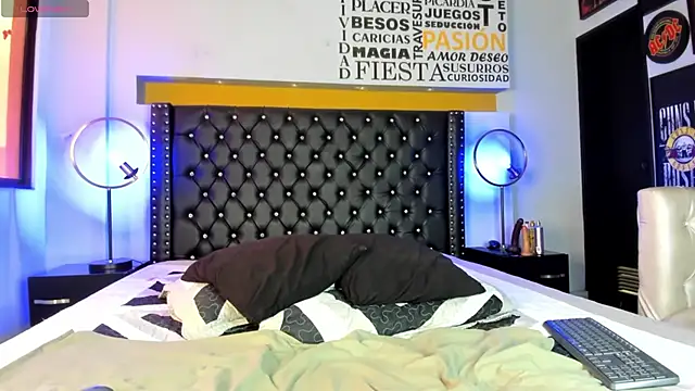 TaylerWhite online show from 11-13-25, 12:59