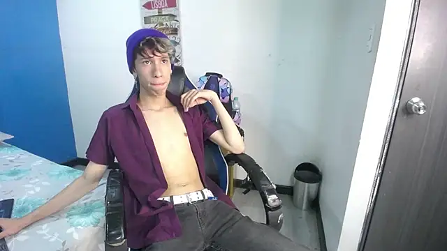 CupcakeeBoy online show from 10-22-25, 01:11
