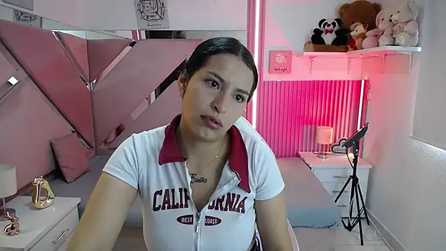 Snapshot of Mia_garcia28 chatting on 06-04-26, 01:39 Mia garcia28 online show from 06-04-26, 01:39