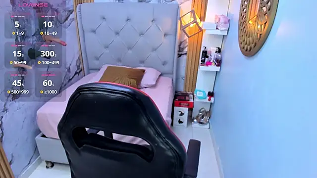 Isisleroy1 online show from 11-13-25, 03:05