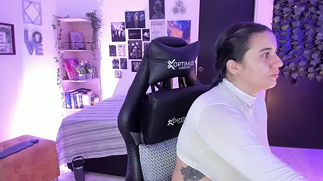 Lana Herondale online show from 11-27-25, 09:33