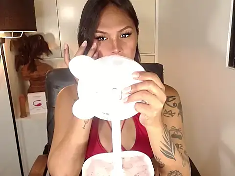 Coffee Xoxo online show from 02-24-26, 09:40