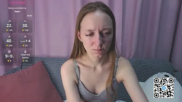 Mia E1fie online show from 02-11-26, 12:04