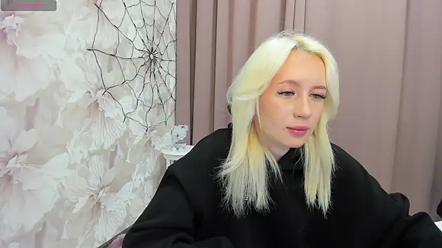 cute luucy online show from 11-03-25, 02:46