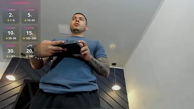 marco garciia  online show from 10-29-25, 01:30