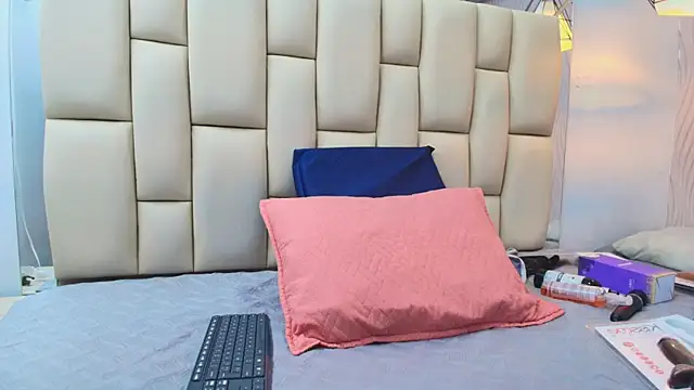 sweet amye online show from 12-21-25, 07:21