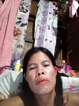 Snapshot of Riding69Girl chatting on 09-24-25, 05:22 Riding69Girl online show from 09-24-25, 05:22