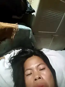 Snapshot of Riding69Girl chatting on 09-26-25, 09:41 Riding69Girl online show from 09-26-25, 09:41