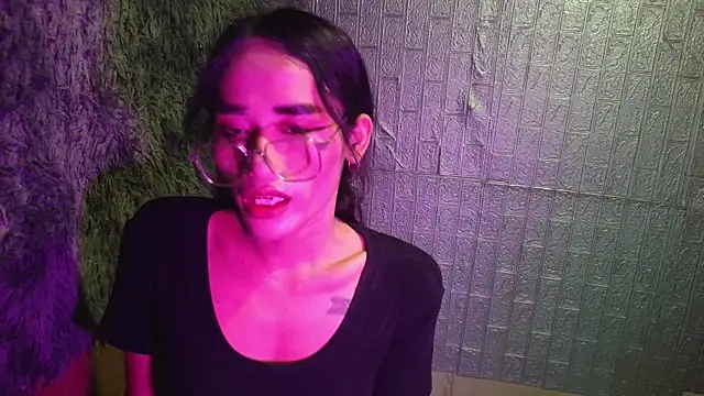 Madylinebigcock69 online show from 07-17-26, 03:24