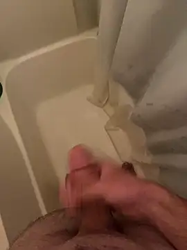 Snapshot of BeatingMyBWC chatting on 09-22-25, 04:58 BeatingMyBWC online show from 09-22-25, 04:58