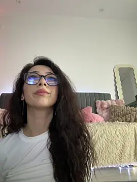 Sophiex belle online show from 04-15-26, 05:42