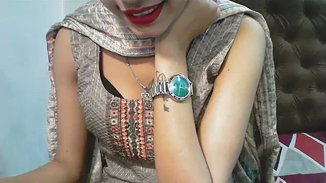 elize   online show from 12-23-25, 03:48