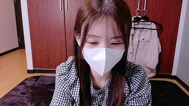 Snapshot of Ema_o0_chan chatting on 09-21-25, 10:17 Ema o0 chan online show from 09-21-25, 10:17