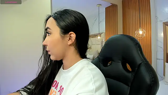 julieta rosee online show from 01-13-26, 09:53