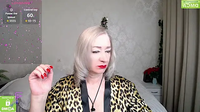 hunters woman online show from 03-31-26, 05:24