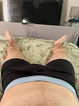 naughtycoupl98 online show from 04-14-26, 02:01