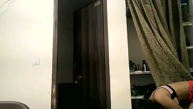 Snapshot of Aarohi_An chatting on 06-19-26, 01:37 Aarohi An online show from 06-19-26, 01:37