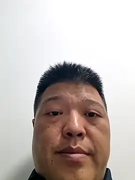 Snapshot of hiwoaini chatting on 06-18-26, 04:33 hiwoaini online show from 06-18-26, 04:33